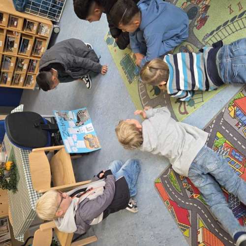 grundschule-buschweg.de > Bildergalerie > ZebraFledermäuse_5