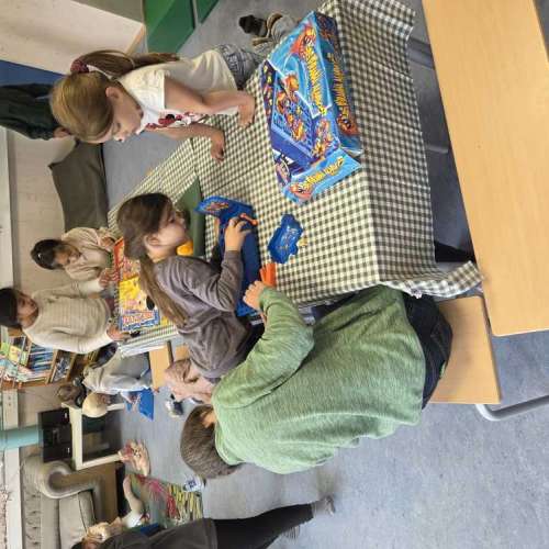 grundschule-buschweg.de > Bildergalerie > ZebraFledermäuse_13