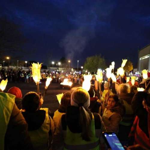 grundschule-buschweg.de > Bildergalerie > Martinsfest 2025